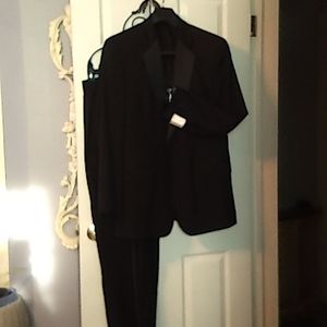 JSABA men's black tuxedo